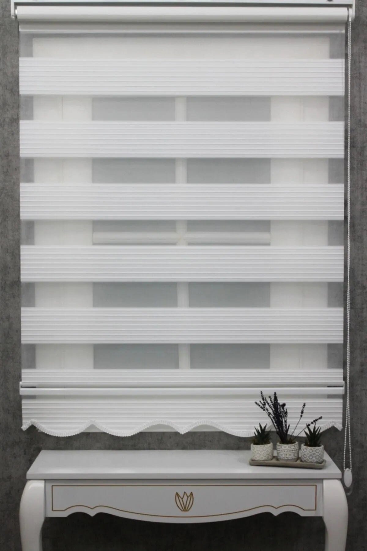 Loolpi Home Beyaz Geniş Pliseli Zebra Stor Perde Etek Dilimli