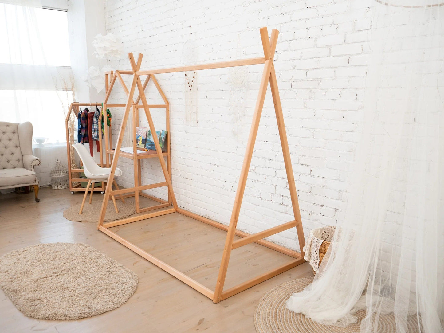 Loolpi Home Bebek Karyolaları ve Küçük Çocuk Yatakları Doğal Ahşap Montessori Kızıldereli Çadırı